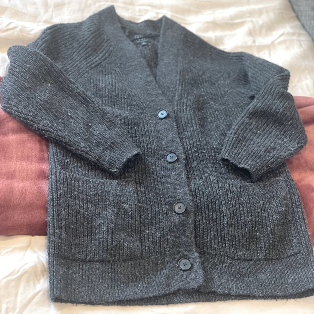 Gray wool blend thick cardigan from gap (size M)